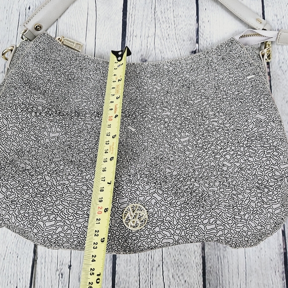 YNOT | hobo style shoulder/ crossbody bag purse - Picture 13 of 15